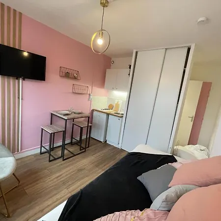 Rose, Proche Centre カーン