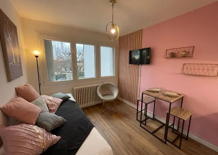 Daire Rose, Proche Centre Caen