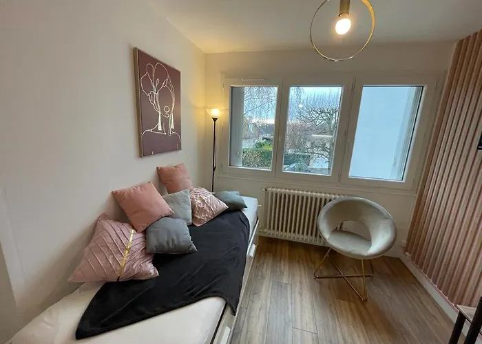 Daire Rose, Proche Centre